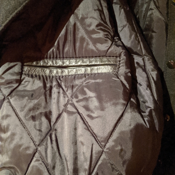 Wolf jacket - Picture 2 of 7